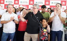 João Azevêdo participa de sorteio de 856 apartamentos dos Residenciais São Judas Tadeu I e II e entrega escrituras de imóveis em Patos — Governo da Paraíba