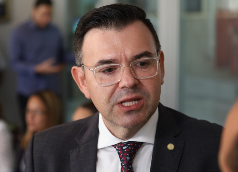 Raniery Paulino diz que é mais plausível aproximação de Veneziano com Romero do que com Cássio