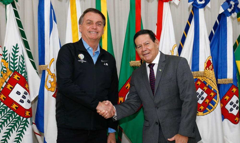 Presidente Bolsonaro viaja para o Oriente Médio