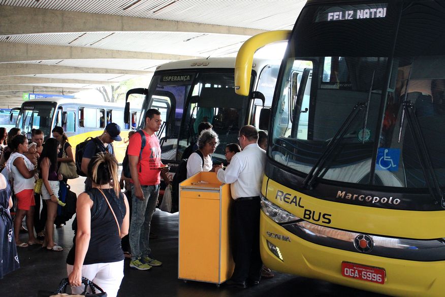 Mulher é presa suspeita de posse ilegal de armas ao tentar embarcar no Terminal Rodoviário de João Pessoa