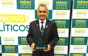 General Girão (PSL-RN) recebe prêmio como melhor Deputado Federal do Rio Grane do Norte