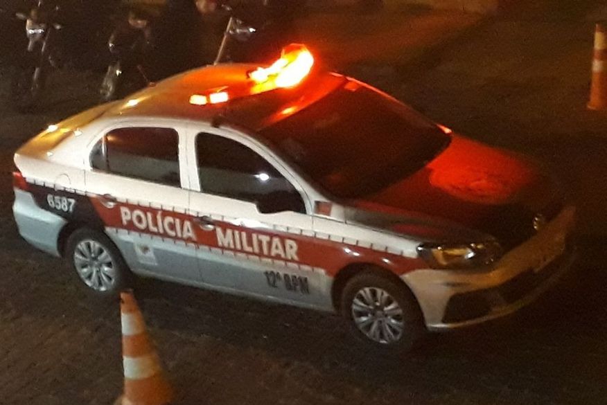 Bandidos fazem funcionários reféns e fogem levando três televisões de uma fábrica em João Pessoa