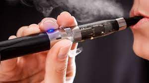 Cigarro eletrônico é prejudicial à saúde e porta de entrada para uso do tabaco, diz especialista da Rede Ebserh/MEC