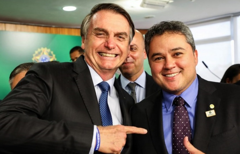 Desoneração da folha para 17 setores é prorrogada por Bolsonaro até 2023