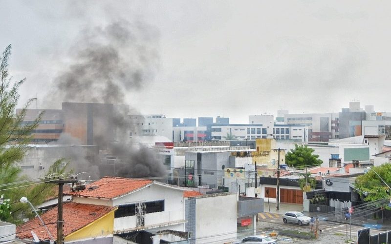 Loja de calçados em Manaíra é destruída por incêndio na manhã deste sábado