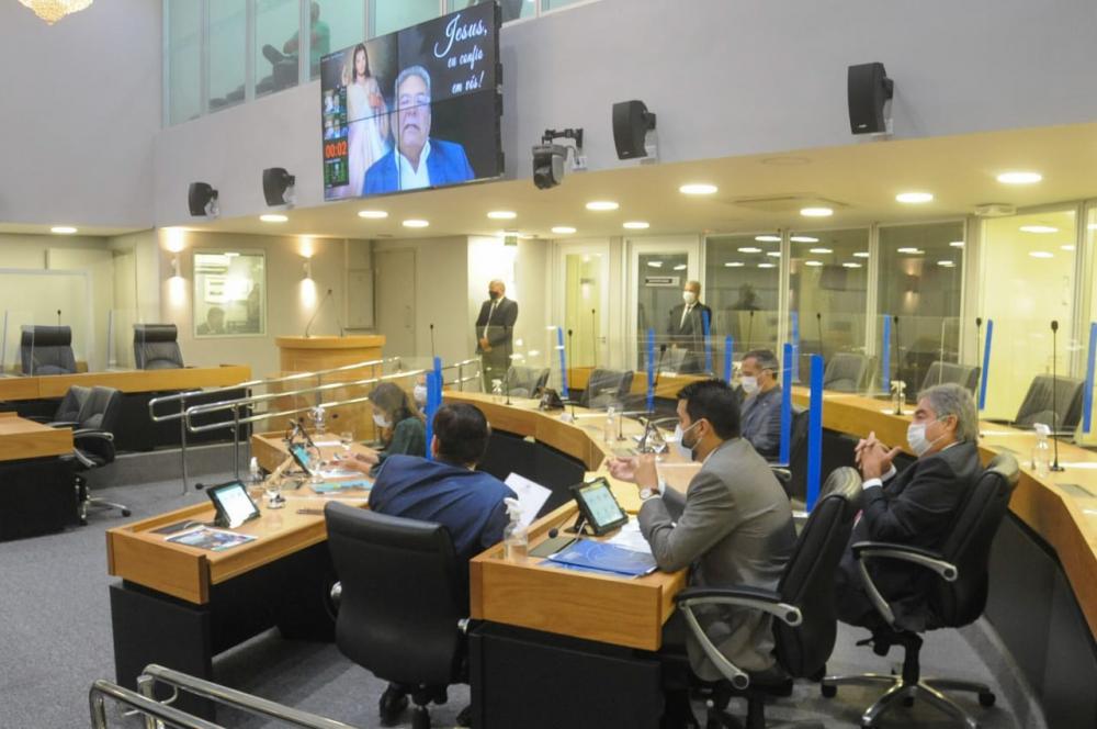 Assembleia aprova projeto que beneficia policiais e criará comissão para debater demandas da categoria