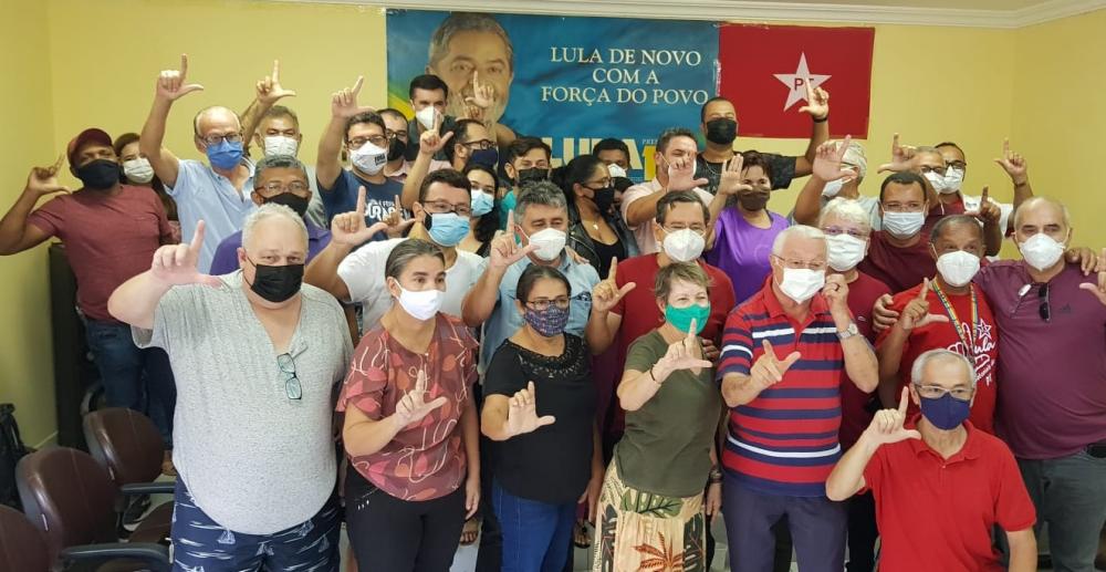 Frei Anastácio participa de plenária com lideranças políticas e defende palanque de João e Lula na Paraíba