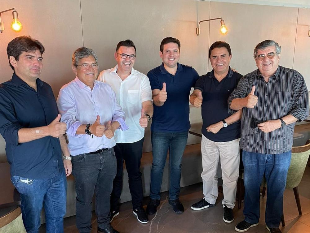 Deputado Federal Hugo Motta anuncia a filiação do deputado Raniery Paulino nos quadros do Republicanos