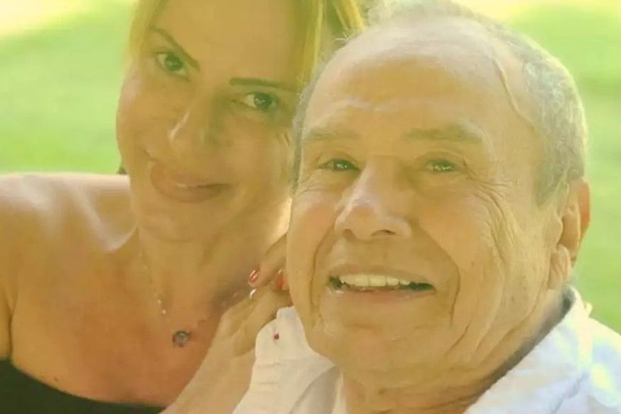 Já vacinado com a Coronavac Stenio Garcia testa positivo para Covid-19