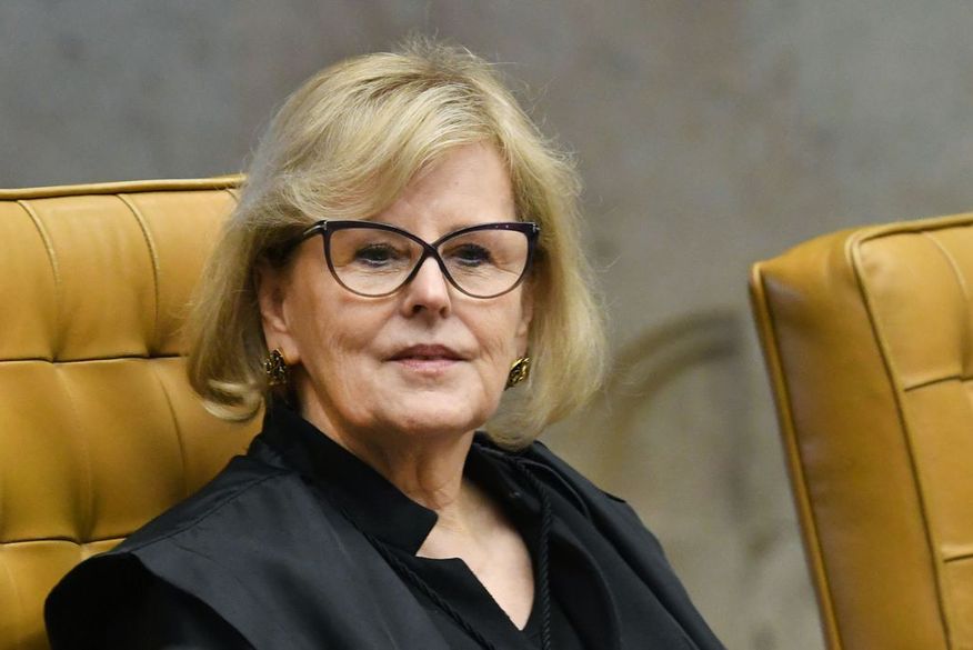 Rosa Weber suspende trechos dos decretos de armas de Bolsonaro