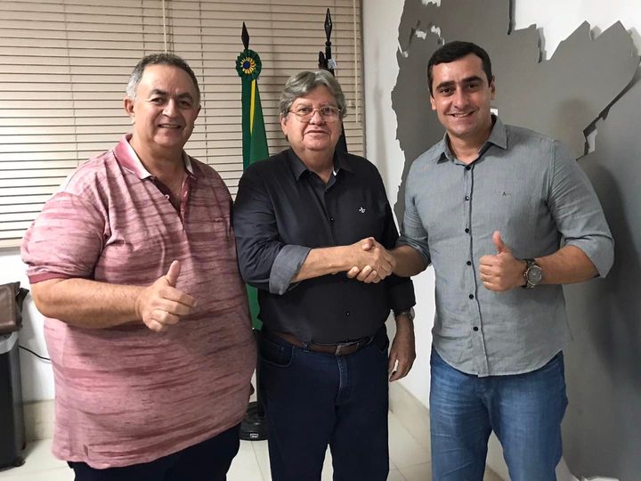 João Azevedo convida e Dudu Dantas aceita assumir secretaria executiva no governo