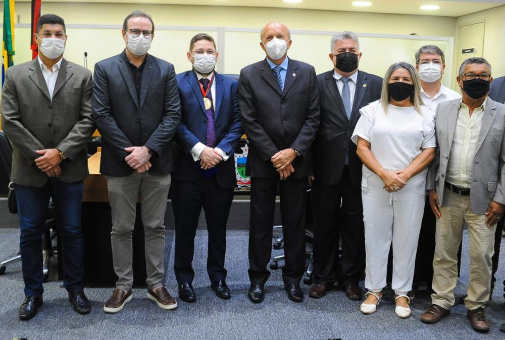 ALPB concede Medalha Epitácio Pessoa ao médico Antônio Cavalcanti Pedrosa