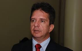 Prefeito Nabor Wanderley anuncia uso facultativo de máscaras em Patos