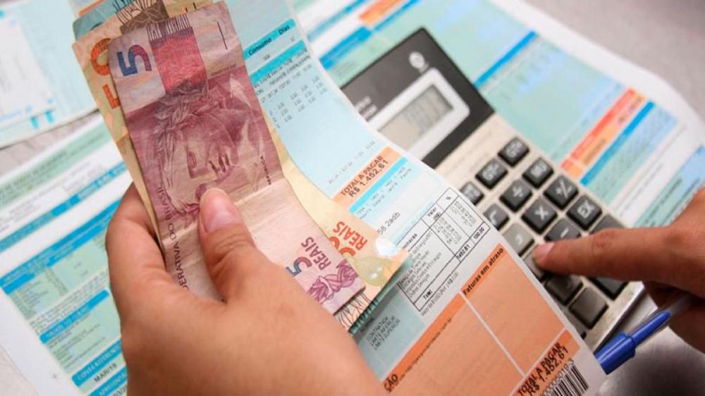 Aneel anuncia bandeira verde na conta de luz em maio