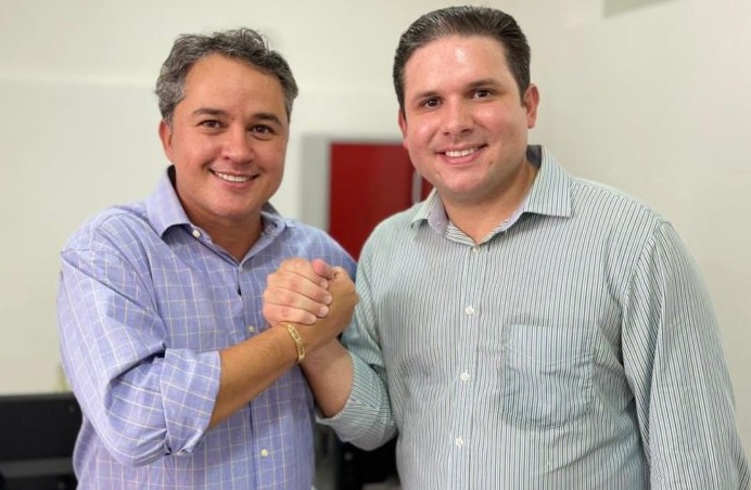 Hugo Motta confirma em São Mamede, apoio a pré-candidatura de Efraim Filho ao Senado