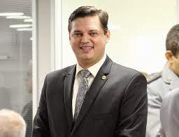 Deputado Taciano Diniz diz que não aceita imposição do governador e reafirma apoio a Efraim Filho para senador