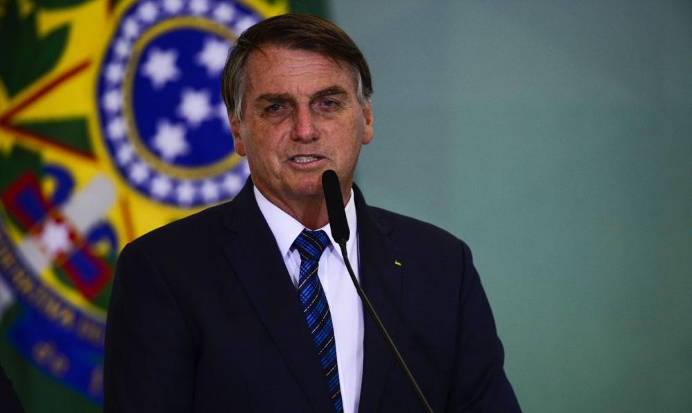  Bolsonaro é vaiado no Parque do Povo, público grita nome de Lula