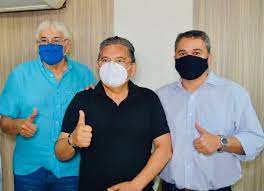 Adriano Galdino diz que prefere perder vaga de vice na chapa de João Azevêdo do que romper com Efraim Filho