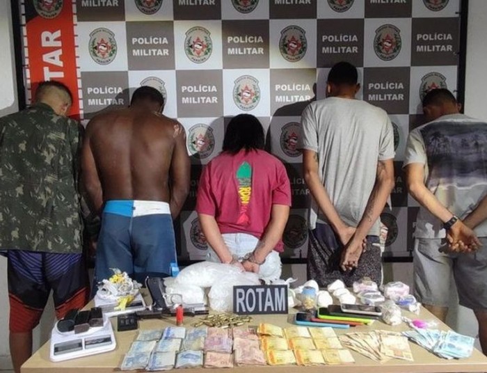 Grupo criminoso é preso com grande quantidade de drogas e dinheiro