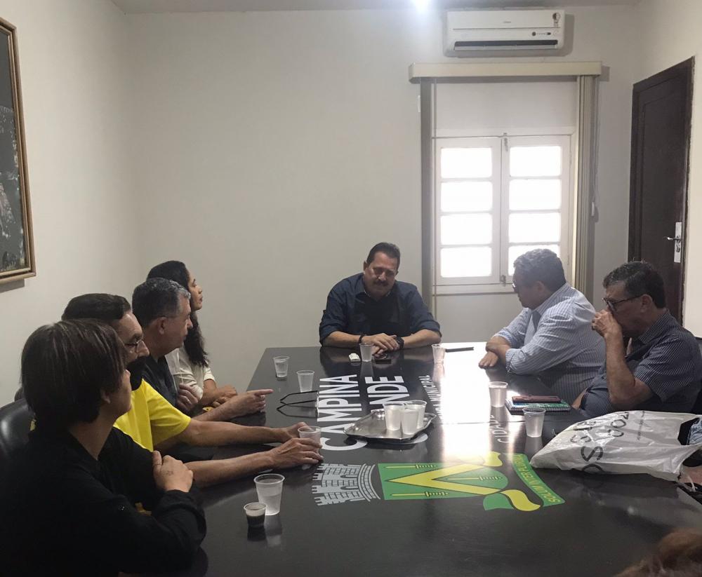 Codecom da Prefeitura de Campina Grande ganha uma nova sede e jornalistas participam de reunião de avaliação e planejamento
