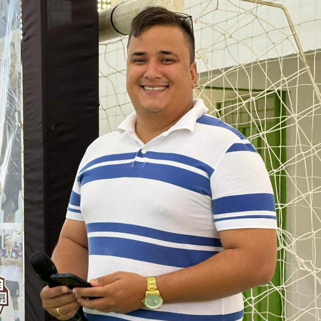 Gill Medeiros lança Podcast entrevistando o professor da UFPB Carmélio Reynald