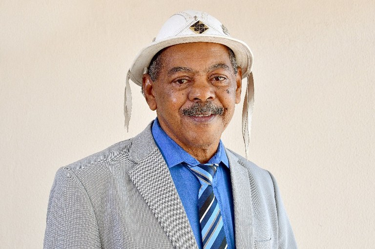 História do Maestro Chiquito, o “metalúrgico dos sons”, é registrada em livro de Adeildo Vieira