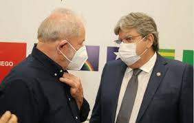 João Azevêdo reclama do tratamento dado por Bolsonaro ao Nordeste e revela expectativa para o governo Lula