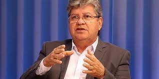 João Azevêdo anuncia concurso com mil vagas para a Polícia Militar e Corpo de Bombeiros em 2023