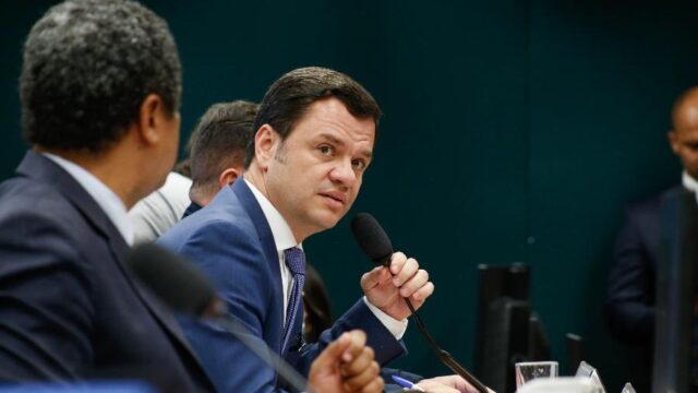 Anderson Torres passa por audiência de custódia e segue preso no Distrito Federal