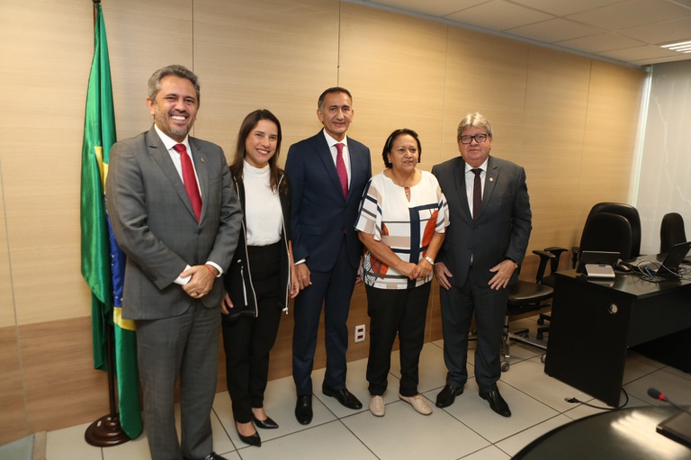 João Azevêdo e outros governadores do Nordeste discutem sustentabilidade da Transposicão com ministro do Desenvolvimento Regional