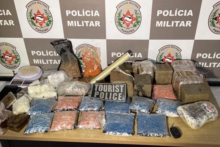 Polícia apreende grande quantidade de maconha e êxtase no Bessa; suspeito foi preso