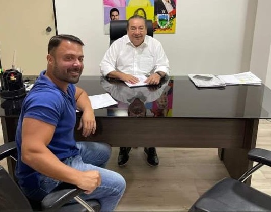 Caio Roberto, do PL, se reúne com Ronaldo Guerra apontando projetos da base significando apoio