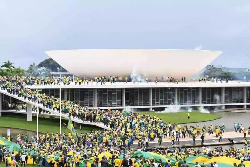 Moraes libera 149 mulheres presas em atos golpistas de 8 de janeiro sendo cinco da Paraíba