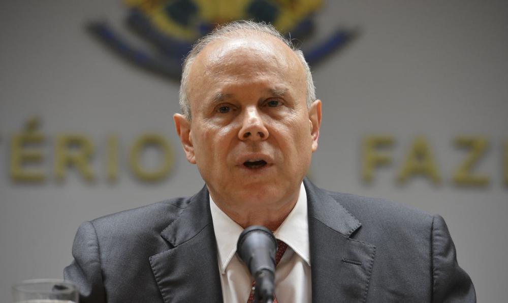 Mantega e Coutinho são absolvidos em processo de empréstimos do Banco Nacional de Desenvolvimento Econômico e Social BNDES