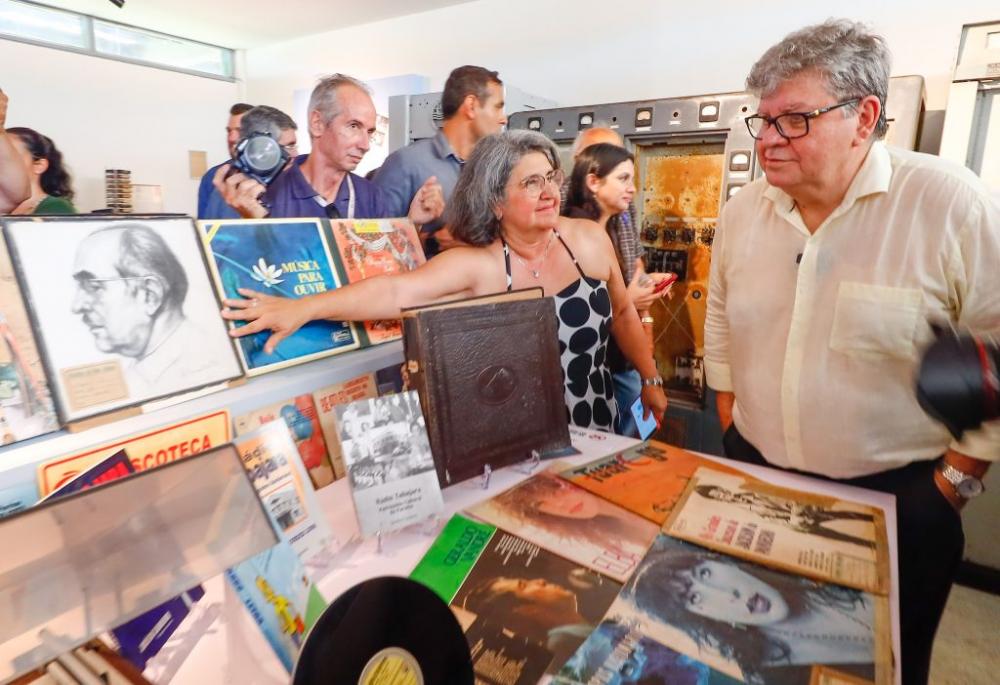 João Azevêdo inaugura Museu do Rádio Paraibano e destaca investimentos na preservação da história