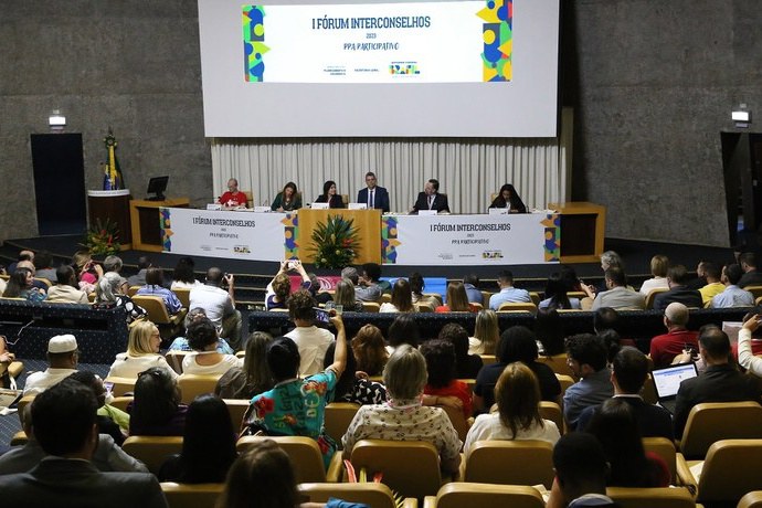 Governo Federal retoma Fórum Interconselhos e lança Plano Plurianual Participativo