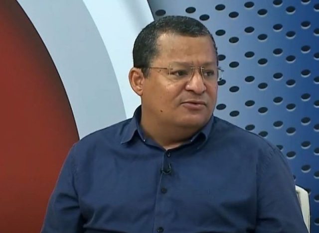 Nilvan critica sobre presença de Cabo Gilberto em solenidade e Cícero rebate: “Quer ter o emprego de prefeito”