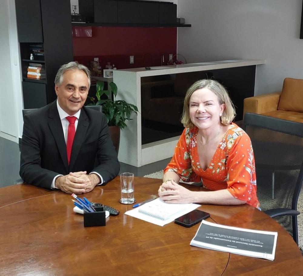 Luciano Cartaxo apresenta projeto de candidatura em 2024 na capital à presidente nacional do PT Gleisi Hoffmann