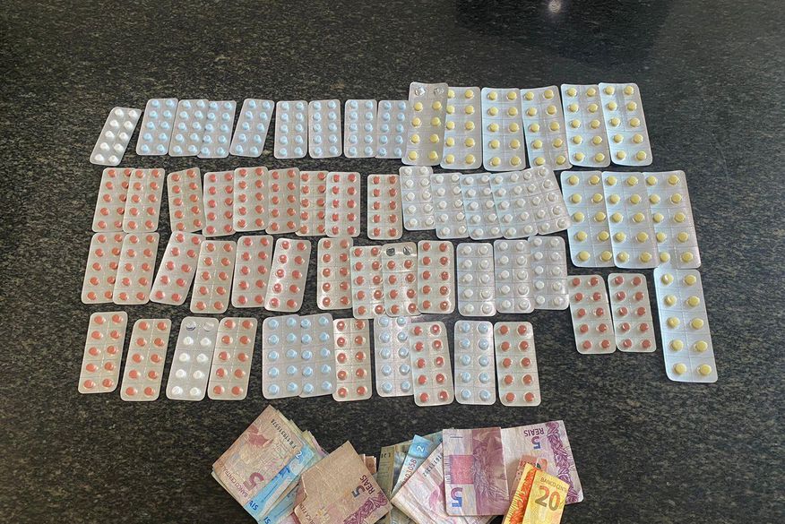 Idosa é presa suspeita de vender comprimidos de uso controlado na Grande João Pessoa