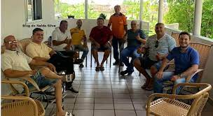 Lideranças de oposição a Pollyana e Verisssinho se reúnem para formar a 3ª via em Pombal 