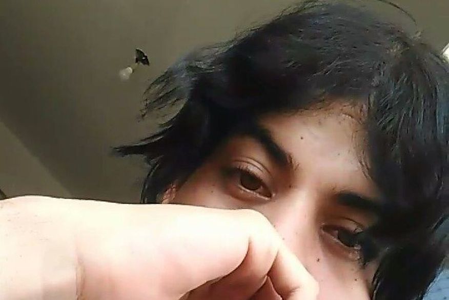Polícia divulga foto de suspeito na morte da jovem Patrícia em busca de informações