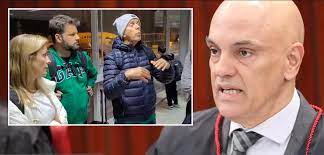 Polícia Federal (PF) faz buscas na casa de envolvidos nos ataques a Moraes e família