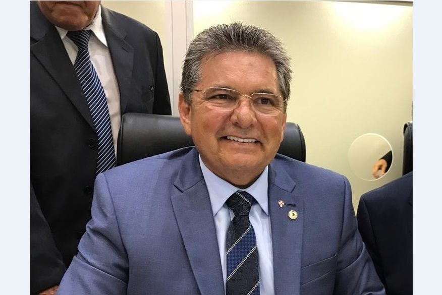 Adriano Galdino cita pauta cheia na Assembleia Legislativa e espera encontrar deputados 