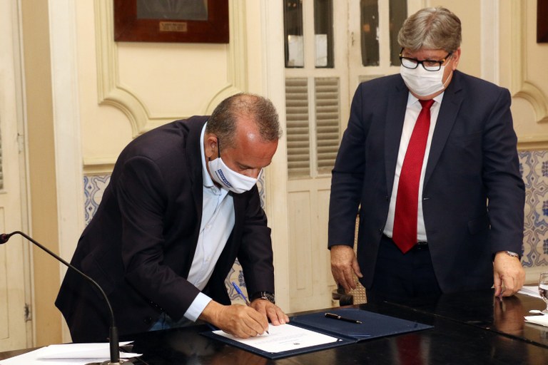 Ministro assina nesta quinta-feira na Paraíba, pré-acordo com João Azevêdo sobre transposição do São Francisco