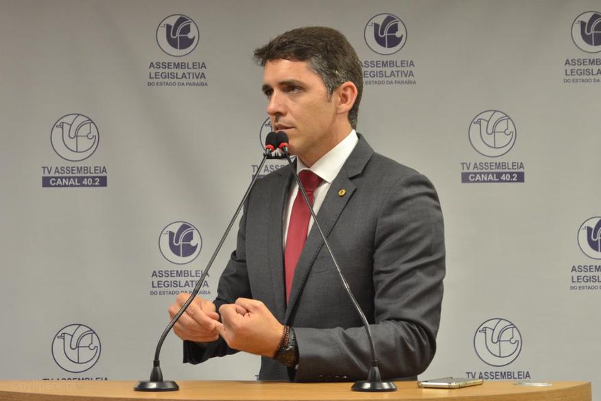 Tovar nega que reunião indique adesão à base de João Azevêdo e diz que discutirá eleição em 2024