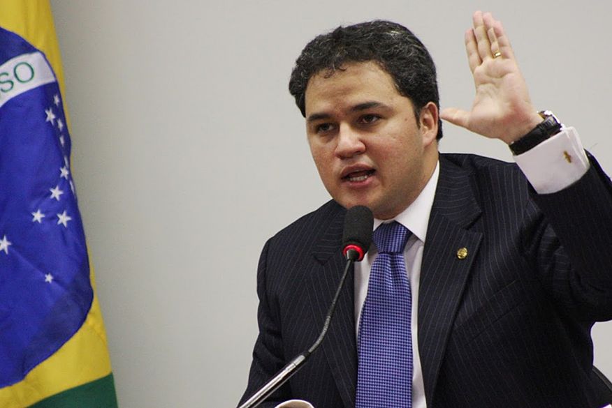 Senador Efraim Filho diz que Reforma Tributária pode fazer municípios paraibanos perderem milhões em repasses