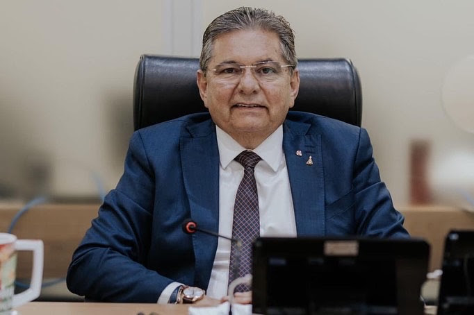Adriano Galdino volta a defender que João presida legenda visando candidatura ao Senado: “Sair sem um partido é perigoso”