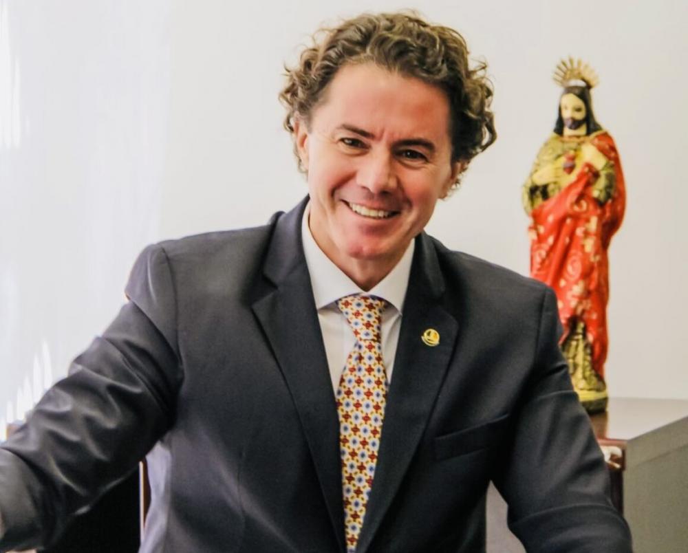 Veneziano revela expectativa de apoio de Efraim em 2026, cita relação com Hugo Motta, mas diz que ‘é cedo’ para articulações