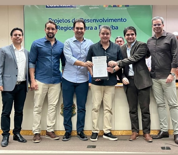 Prefeito de São José do Sabugi assina ordem de serviço para pavimentação asfáltica nas ruas da cidade