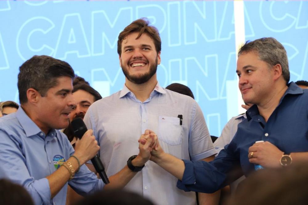 Com as presenças de Veneziano, ACM Neto e Efraim Filho, prefeito Bruno Cunha Lima se filia ao União Brasil